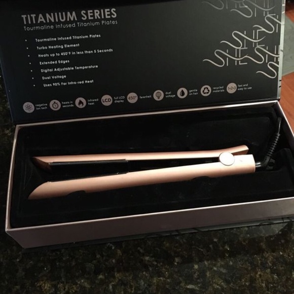 Beyond the BeautyHair Straightener main image 4